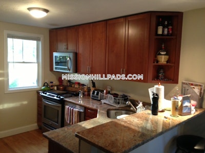 Mission Hill Spacious 5 Bed 2 Bath Townhouse on Terrace St in Boston Boston - $8,000
