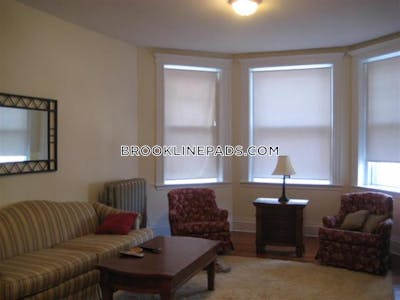 Brookline Apartment for rent 2 Bedrooms 1 Bath  Boston University - $3,800