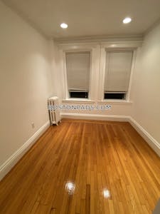 Fenway/kenmore Newly renovated 1 Bed 1 bath Available NOW on Queensberry St in Boston! Boston - $2,900
