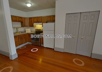 Mission Hill Fantastic 3 bed apartment in the heart of Boston, Close to everything.  Boston - $4,820