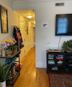 South Boston Renovated 2 Bed 1 bath available NOW on Grimes St in Boston!!  Boston - $3,300