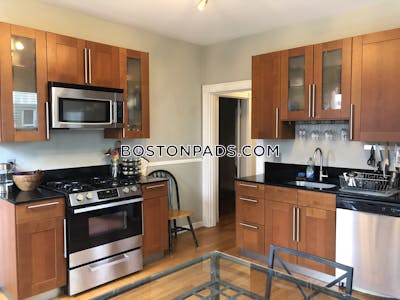 Cambridge 3 bedroom 1.5 Bathroom in Cambridge for rent. This unit also offers FREE laundry  Inman Square - $4,500