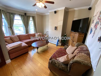 South Boston Nice 3 Bed with Office on East 4th St. in South Boston Boston - $5,400