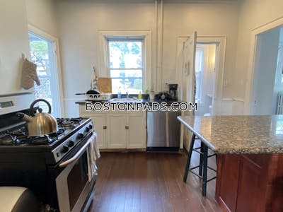 Somerville 5 Beds Tufts  Tufts - $5,900 No Fee