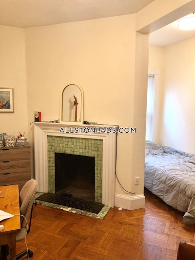 Allston Apartment for rent 6 Bedrooms 2 Baths Boston - $7,800