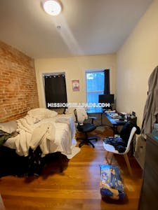 Mission Hill 3 Beds 2 Baths Boston - $4,050