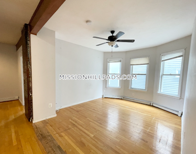 Mission Hill Stunning 4 Bed 1.5 Bath on Iroquois St in BOSTON Boston - $6,400