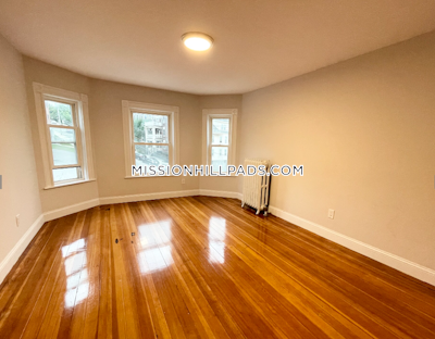 Mission Hill Spacious 6 Bed 2 Bath on Parker Hill Ave in BOSTON Boston - $9,300