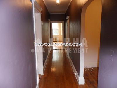 Brookline Apartment for rent 2 Bedrooms 1 Bath  Boston University - $3,100