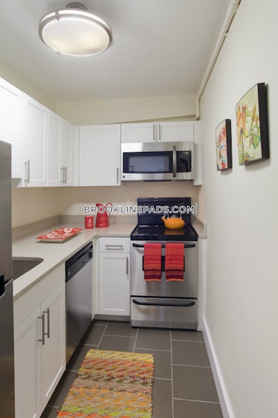 Brookline 1 Bed  Coolidge Corner - $3,557 No Fee