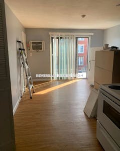 Revere Apartment for rent 1 Bedroom 1 Bath - $1,600