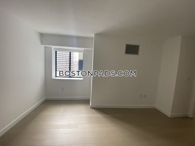 Downtown Financial District 1 bed and 1 bath Luxury Apartment Boston - $3,609 No Fee